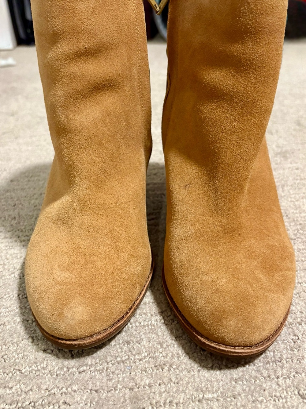 Gianni Bini Women's Suede Ankle Boot in Tan